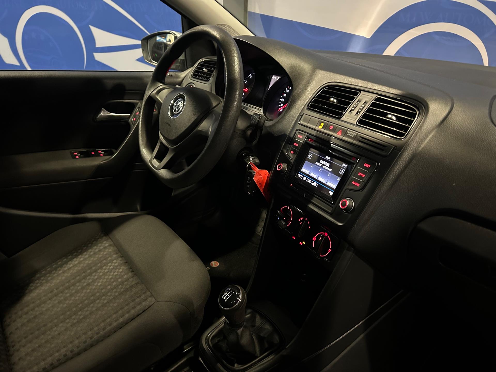 44400666-6.jpg
