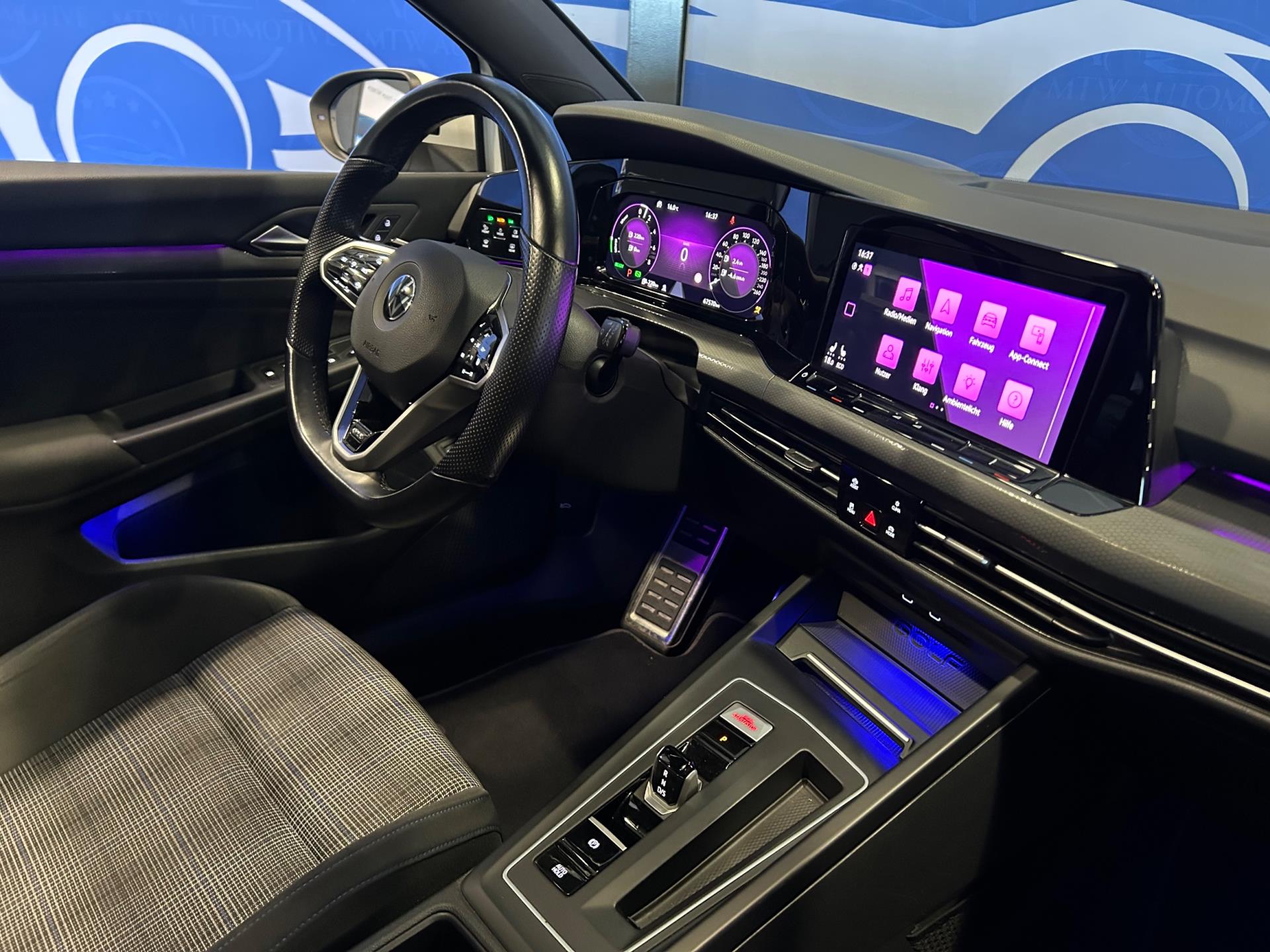 44400690-6.jpg