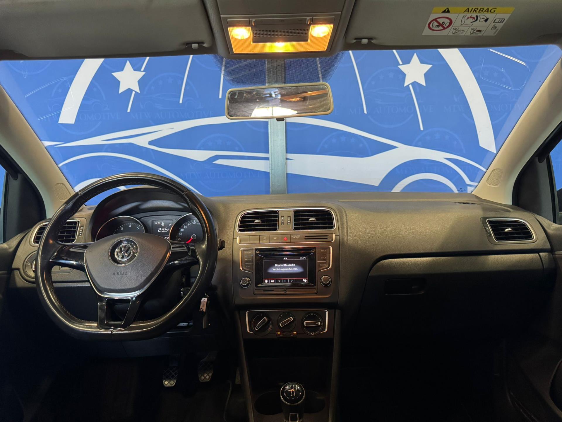 44860929-6.jpg
